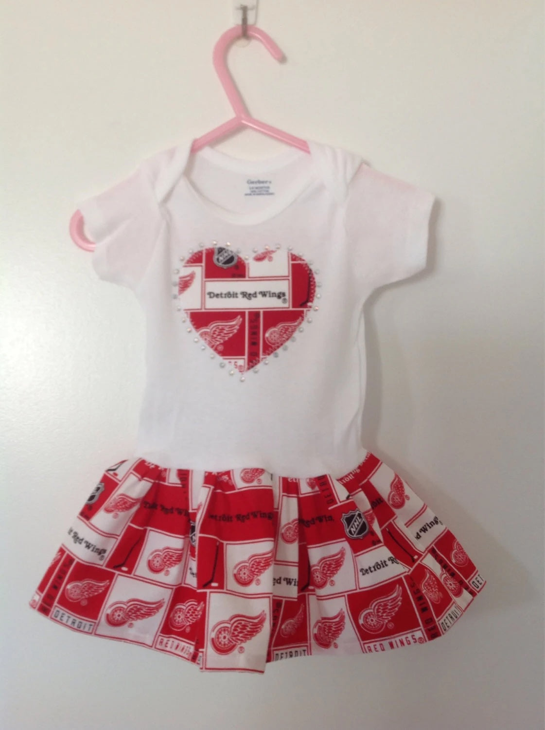 red wings jersey dress Amazon.com: Howe Red Wings Ice Hockey 9 Jersey Ferris Bueller Day Off Costume Replica Shirt (Medium) : Clothing, Shoes & Jewelry